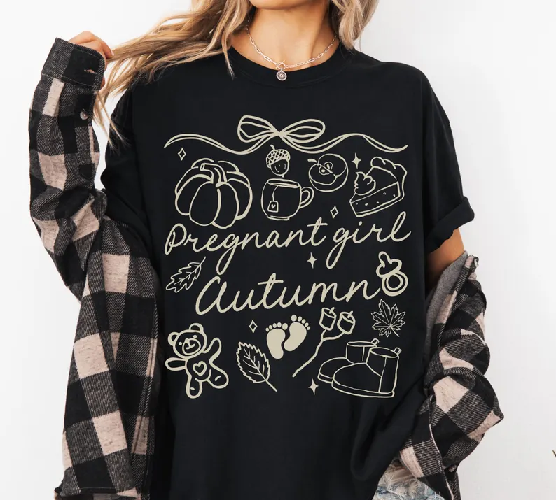 Pregnancy Reveal Tee – Autumn Baby Announcement & Fall Mama Shirt