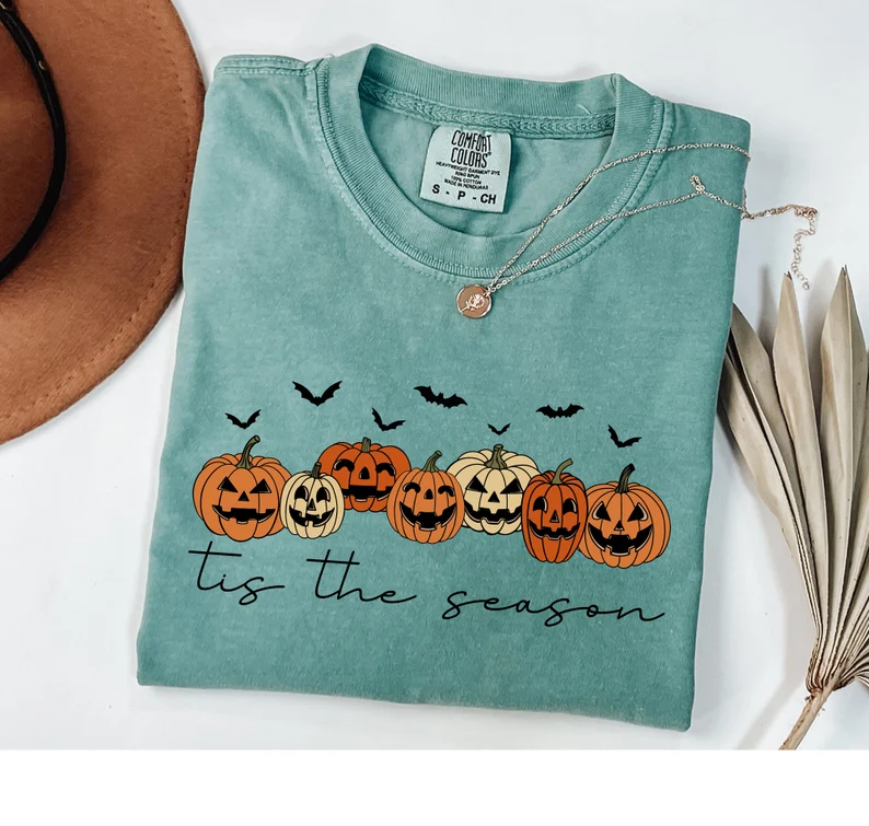 Women’s Halloween Shirt – Cute Pumpkin Fall Graphic Tee