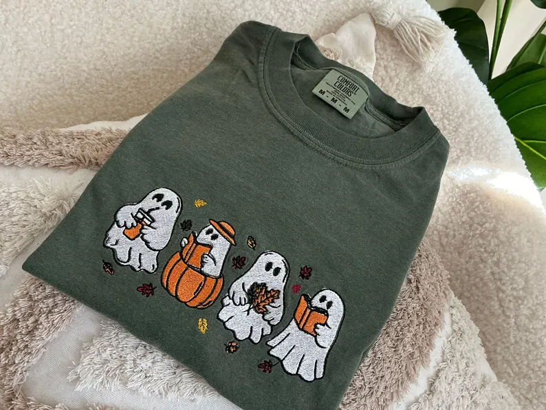 Cute Halloween Ghost Shirt โ Cozy Autumn Pumpkin Latte Tee