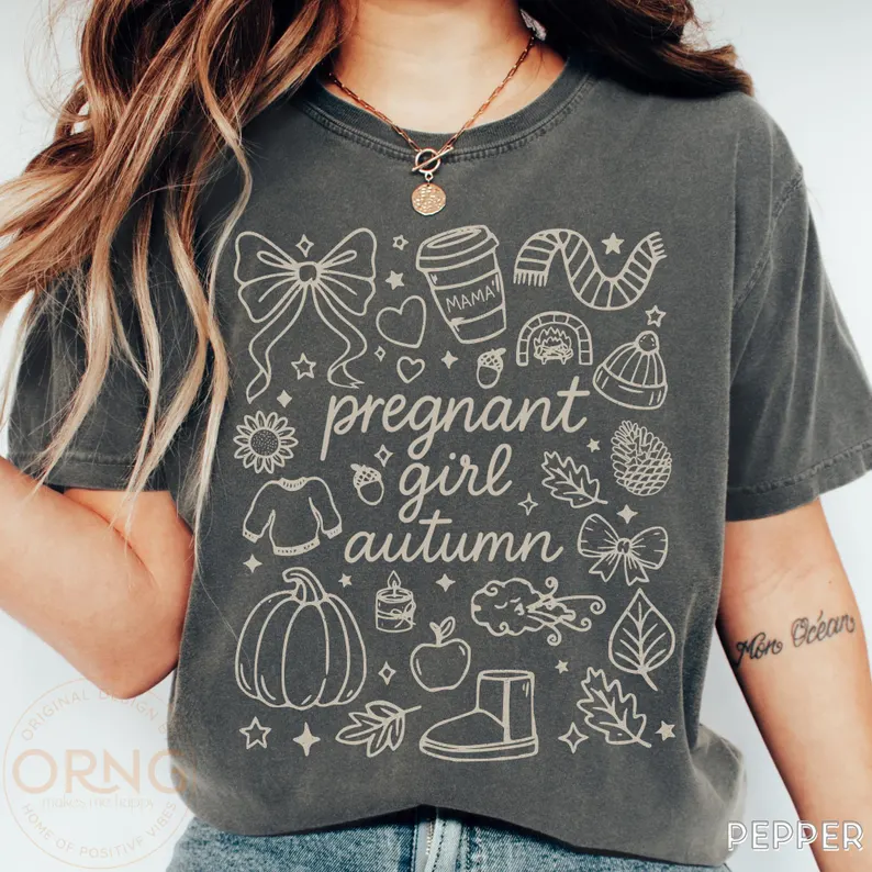 Autumn Pregnancy Announcement Tee – Cozy Maternity & Fall Vibes