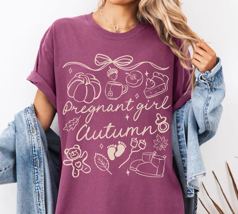 Pregnancy Reveal Tee – Autumn Baby Announcement & Fall Mama Shirt