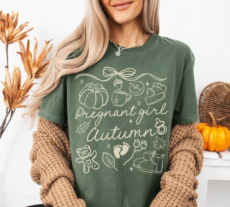 Pregnancy Reveal Tee – Autumn Baby Announcement & Fall Mama Shirt