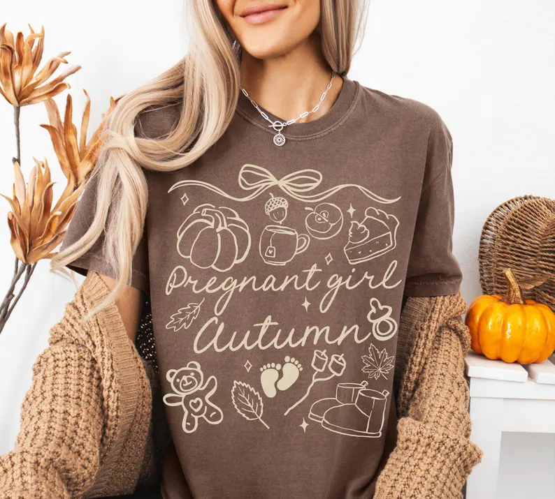 Pregnancy Reveal Tee – Autumn Baby Announcement & Fall Mama Shirt