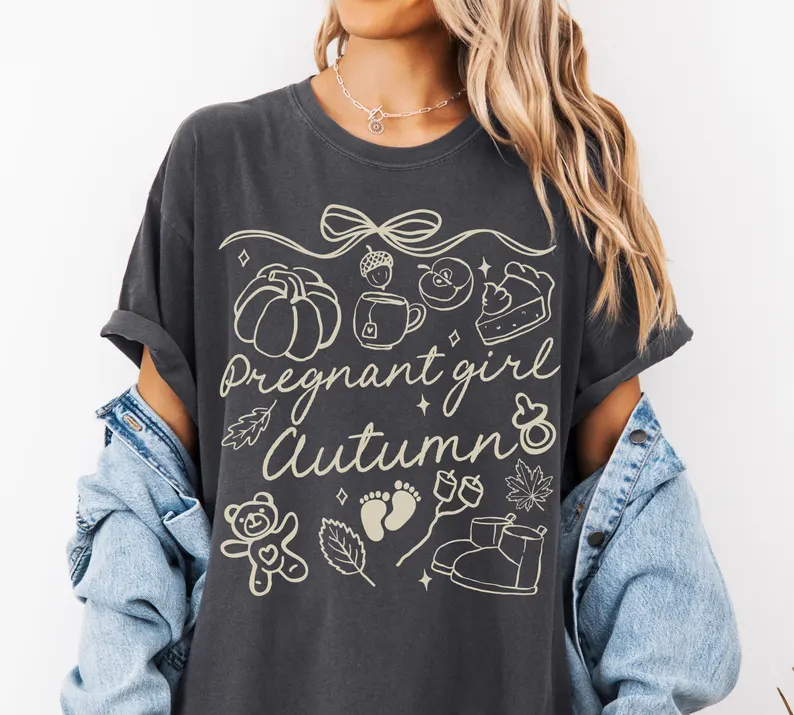 Pregnancy Reveal Tee – Autumn Baby Announcement & Fall Mama Shirt