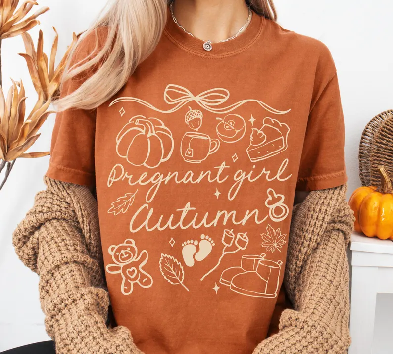 Pregnancy Reveal Tee – Autumn Baby Announcement & Fall Mama Shirt