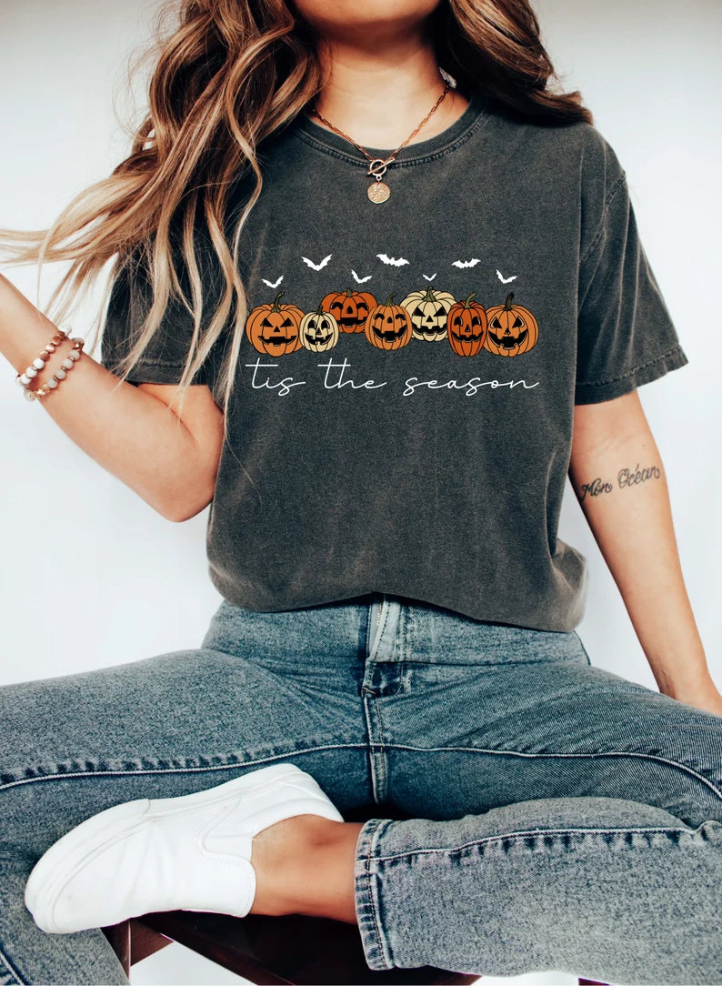 Women’s Halloween Shirt – Cute Pumpkin Fall Graphic Tee