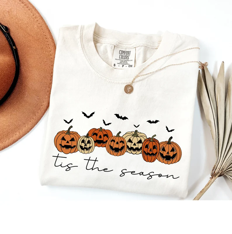 Women’s Halloween Shirt – Cute Pumpkin Fall Graphic Tee